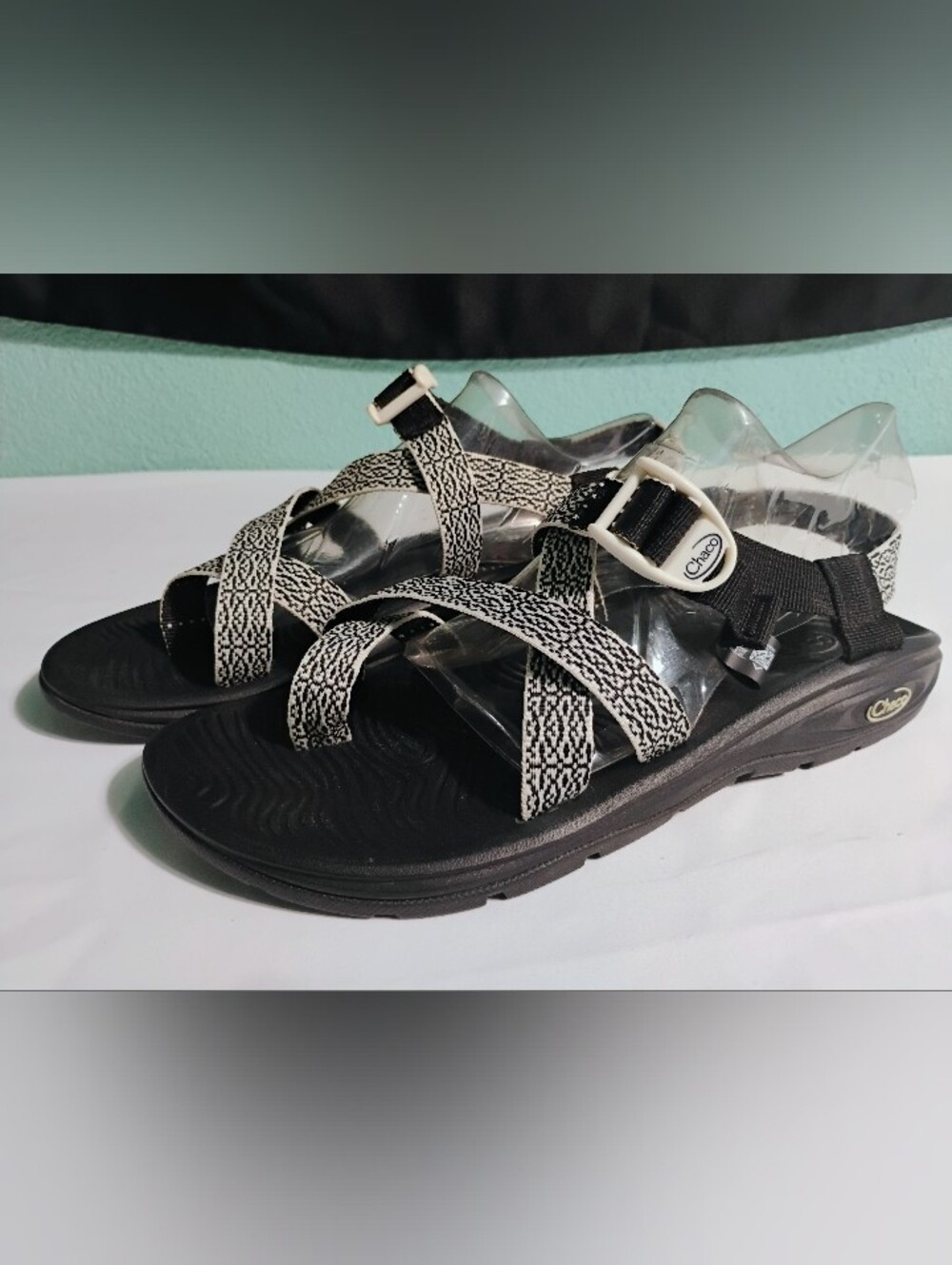 Chaco Strappy Geometric Sandals Adjustable Buckle Black White Womens Sz 11